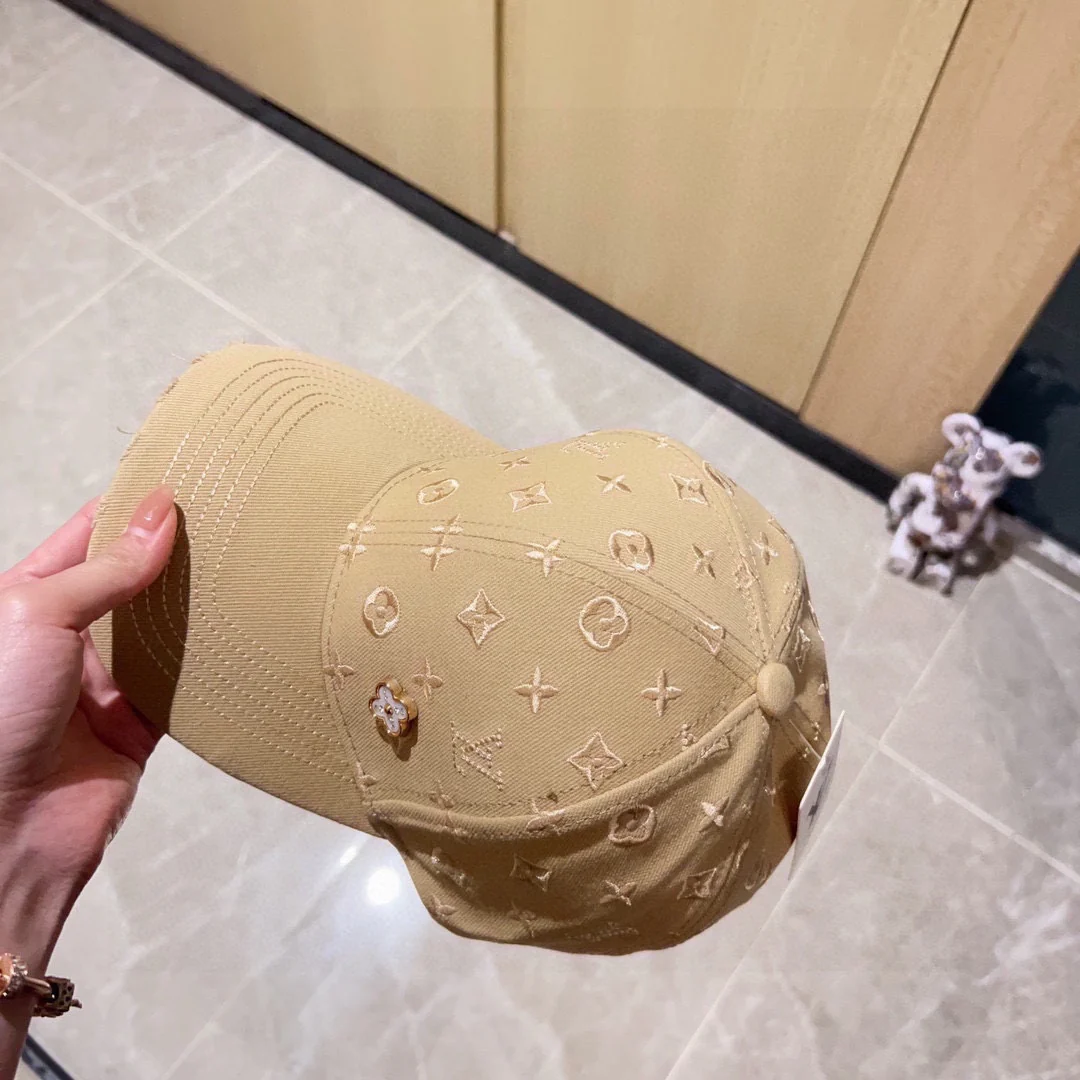 Новая бейсболка LV 2023 с вышитой монограммой, желтая.