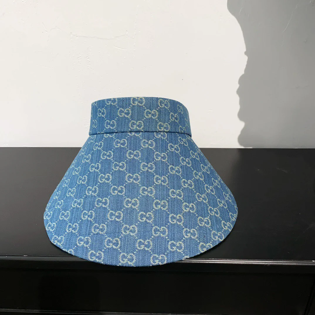Gucci - Новая шляпа от солнца с монограммой - Синяя