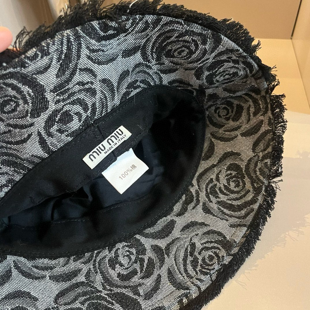 Панама Miu Miu Rose в ковбойском стиле - черная