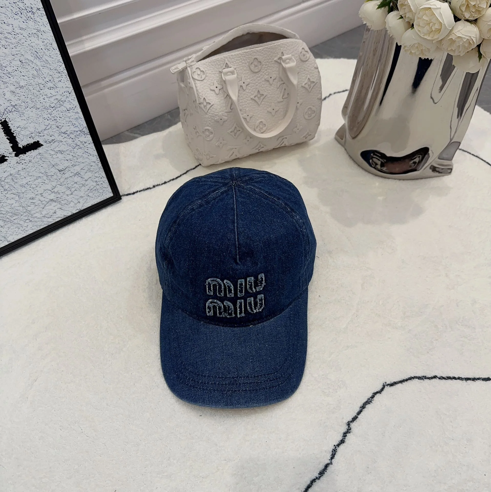 Джинсовая бейсболка с логотипом Miu Miu