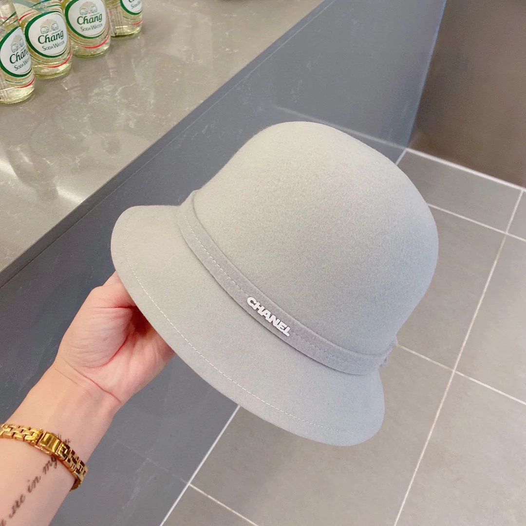 Chanel - Шерстяная шляпа - Серая