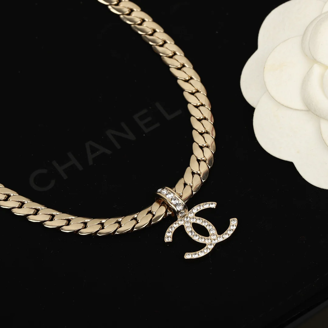 Колье Chanel 420