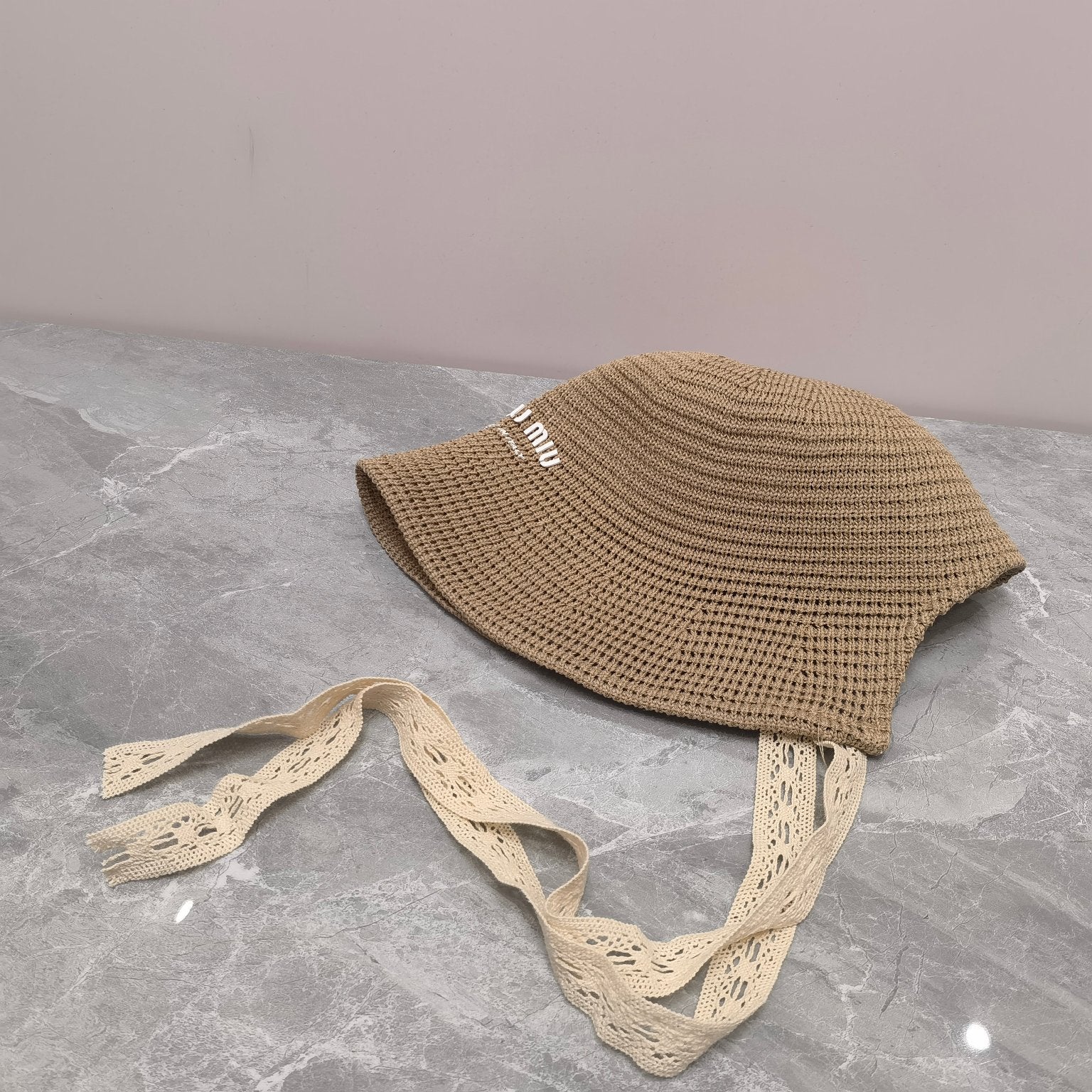 Miu Miu - Новая ажурная рыбацкая шляпа из тесьмы 2024 года