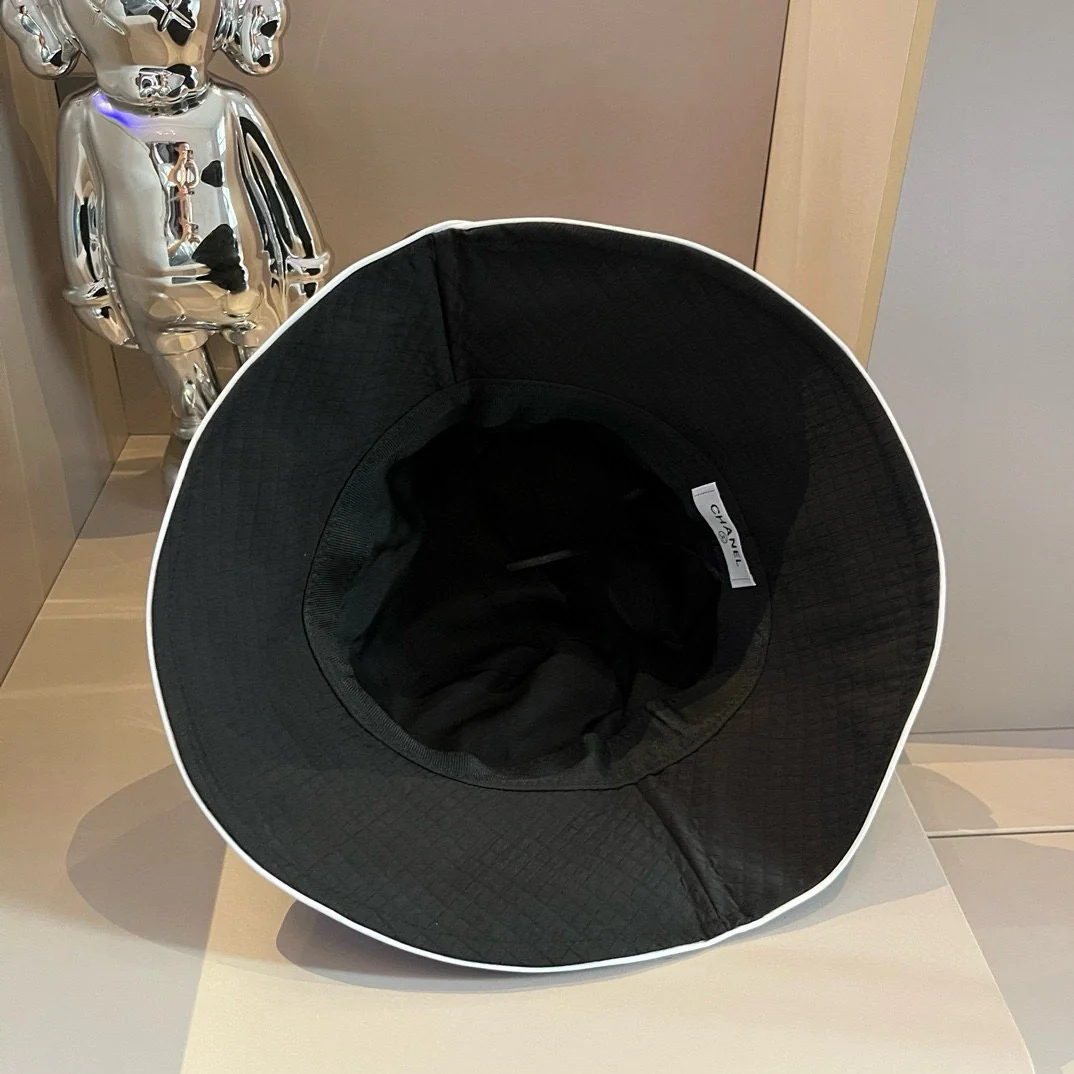 Chanel - Универсальная рыбацкая шляпа из парусины с бантом - Черная