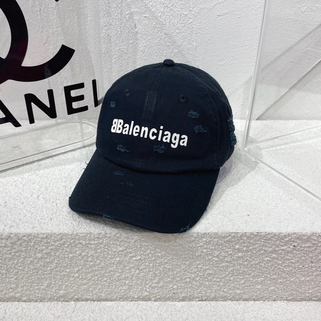 Классическая бейсболка Balenciaga - 1