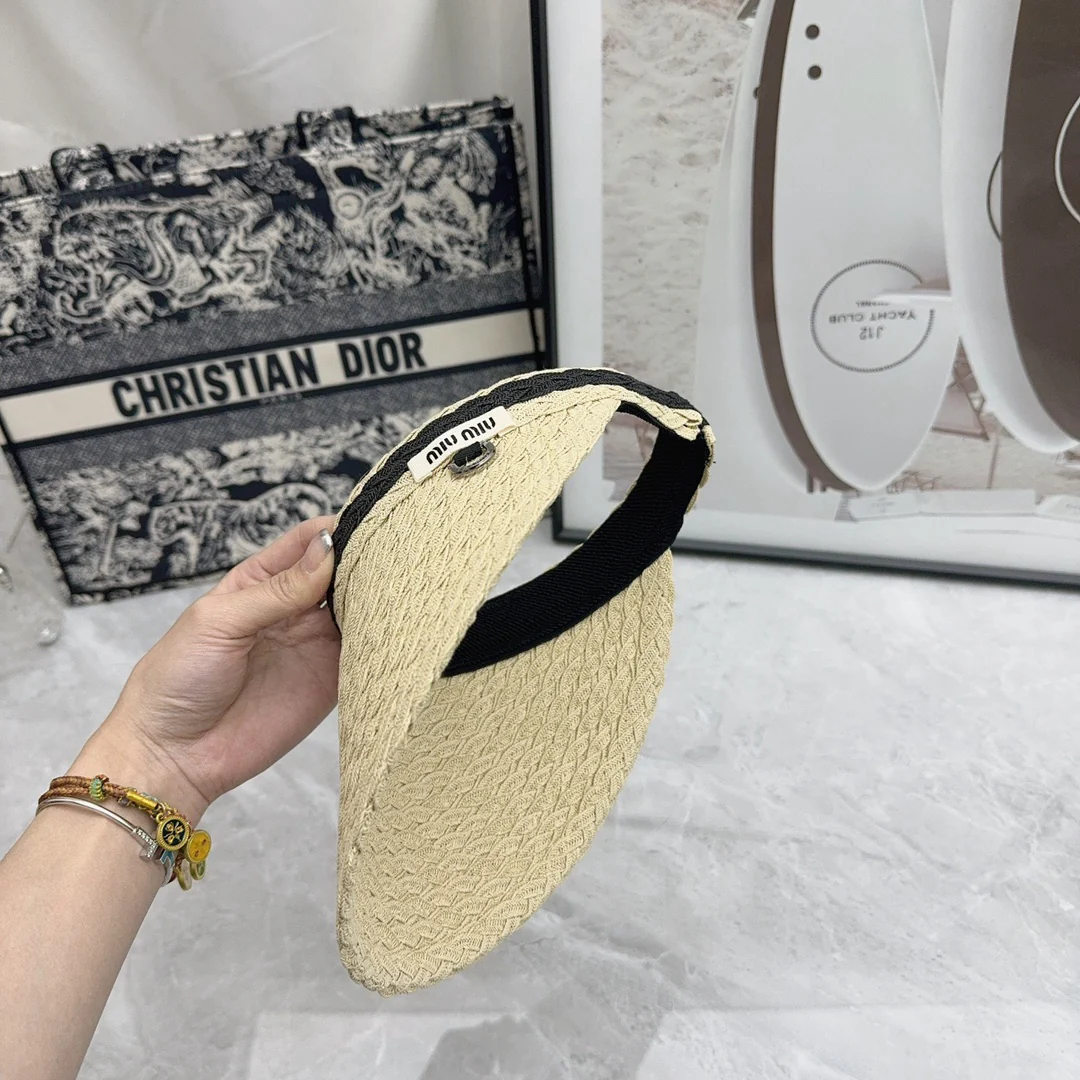 Miu Miu - Плетеная солнцезащитная шляпа - Коричневая