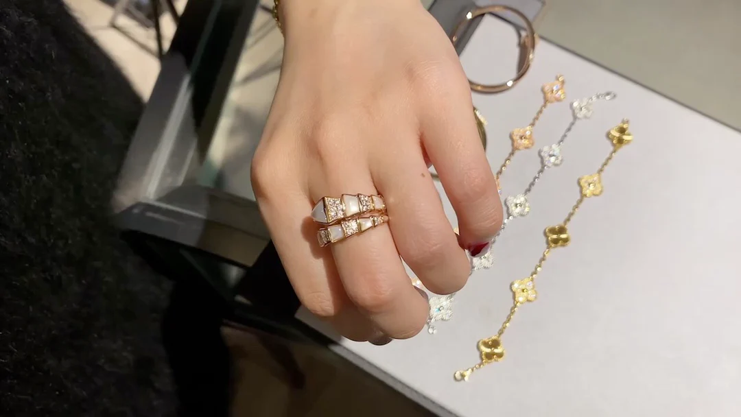 Кольца Bvlgari - Изображение из коллекции - 1