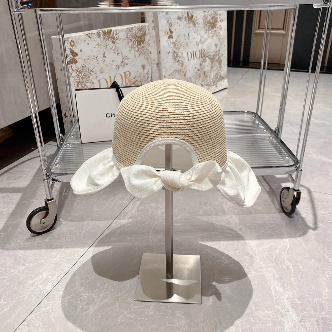 Новинка сезона весна/лето 2023 от Chanel - Соломенная шляпа - Солнцезащитная шляпа - Белая