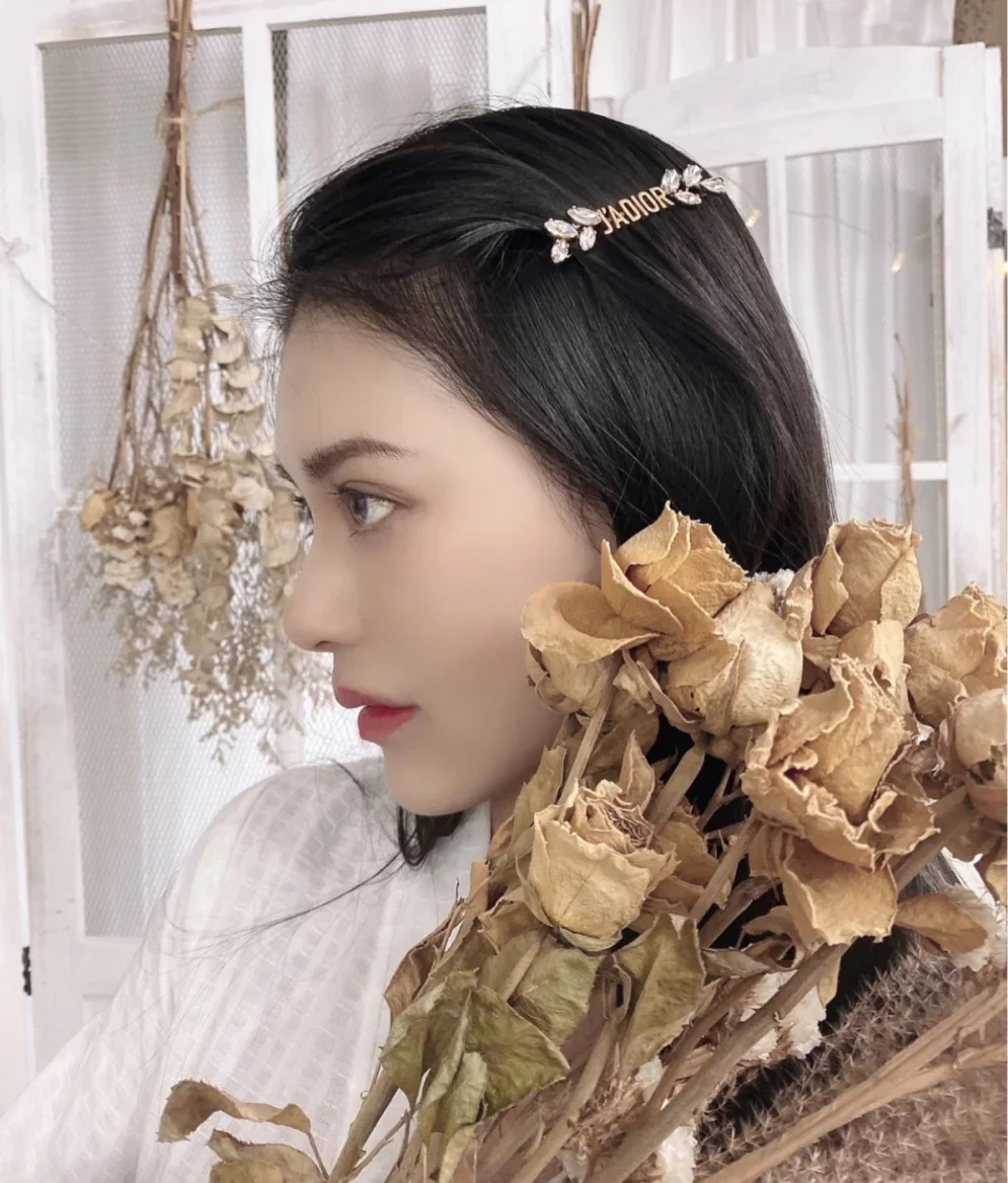 Заколка для волос Dior 2