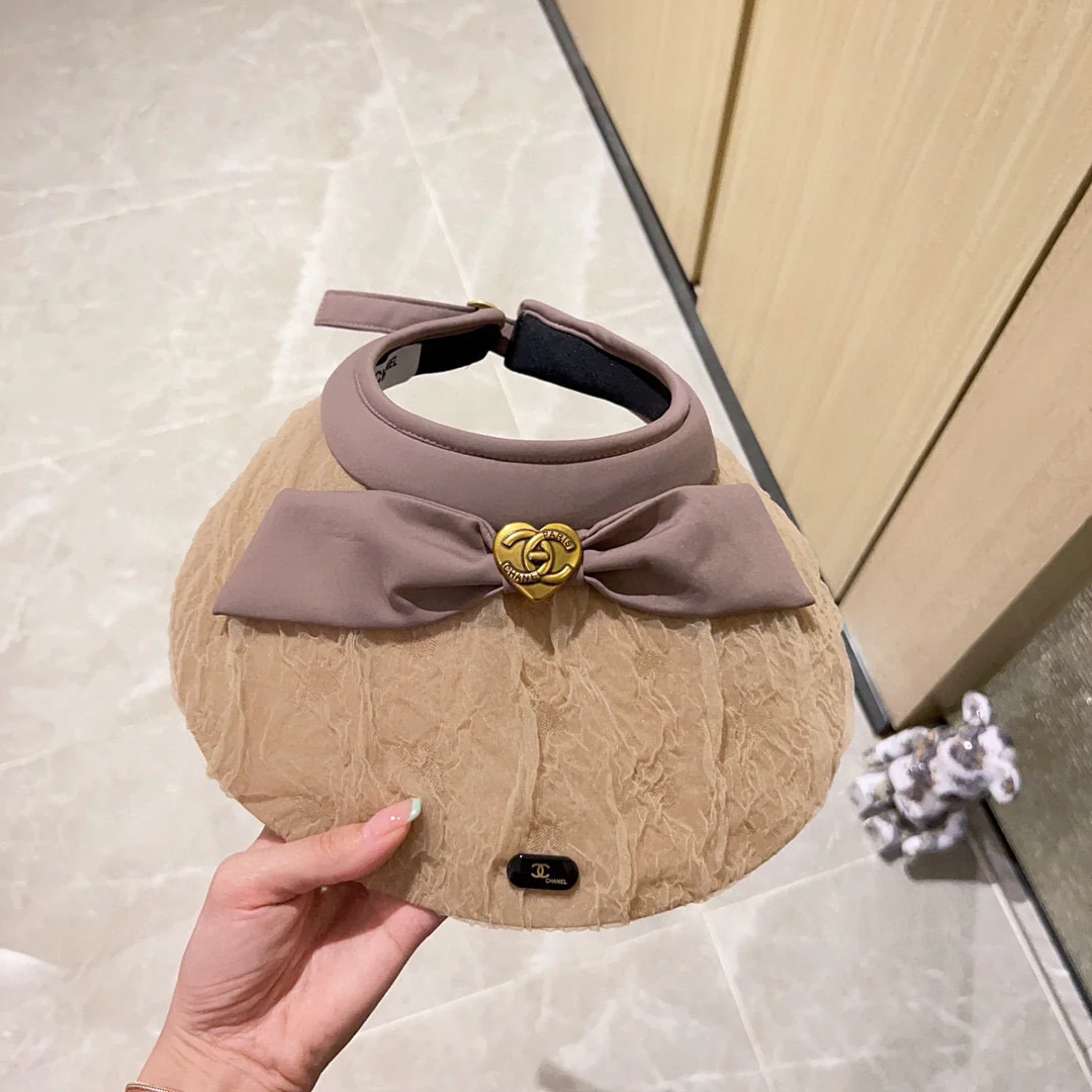 Новинка сезона весна/лето 2023 от Chanel - Худи с бантом - Солнцезащитная шляпа
