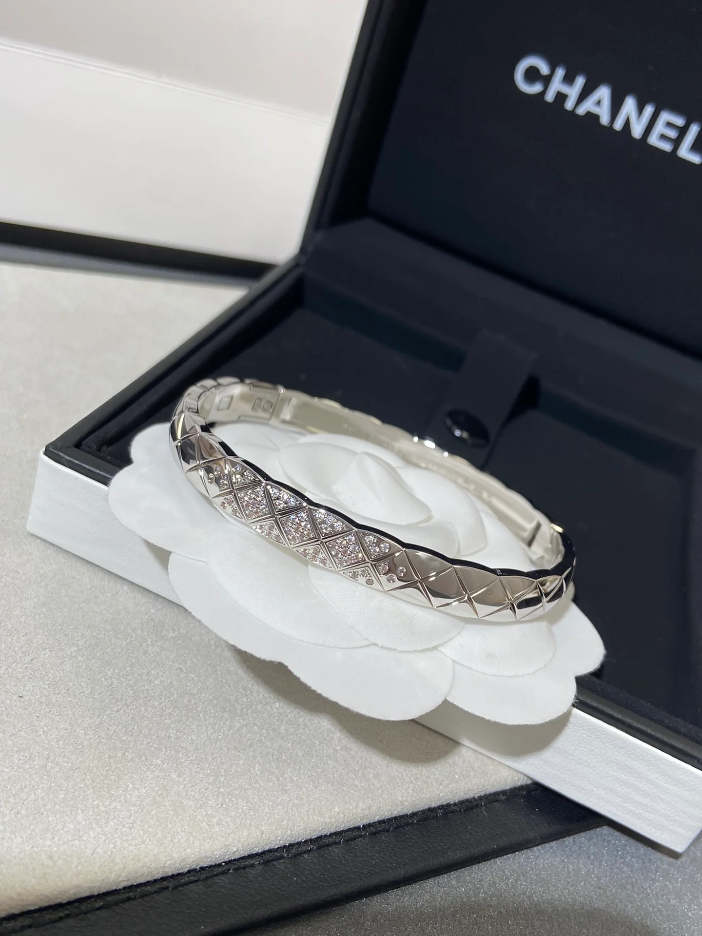 Браслет Chanel 105