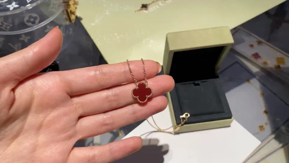 Ван Век - Колье 077