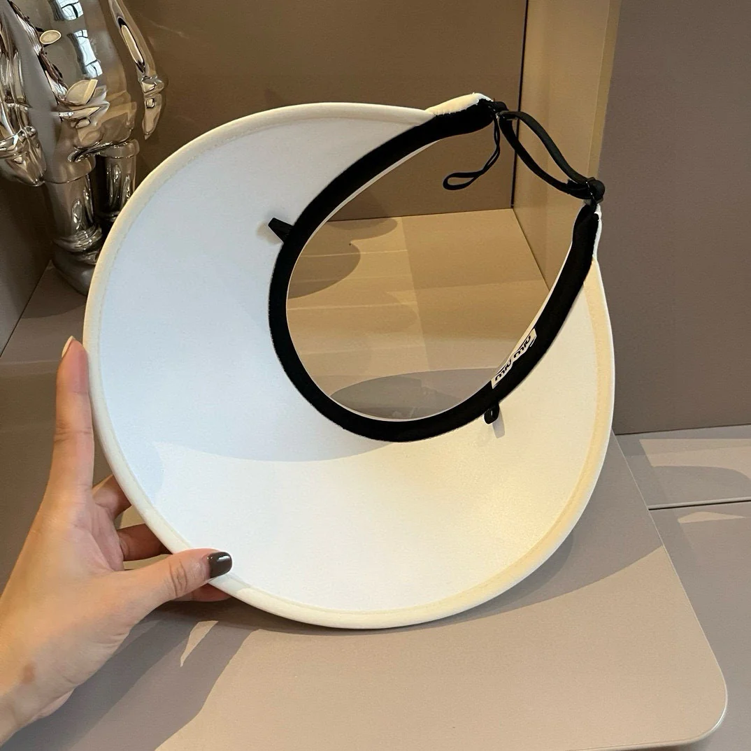 Miu Miu - Солнцезащитная шляпа с бабочкой - Белая