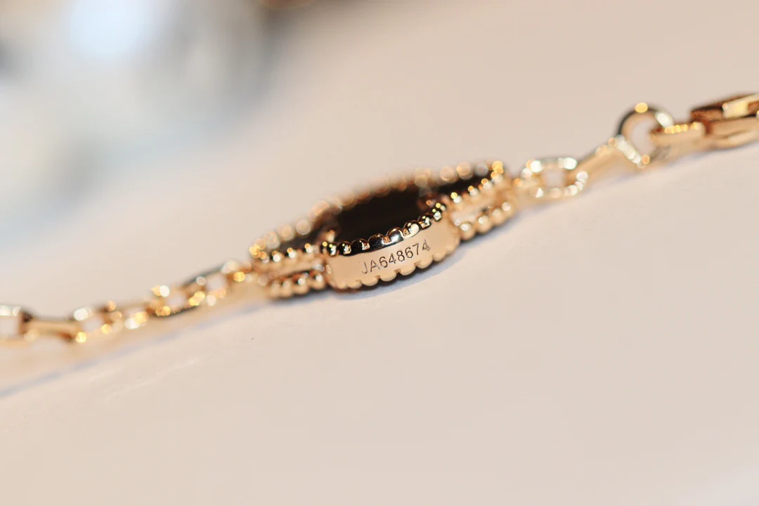 Van Vek - Браслет 069