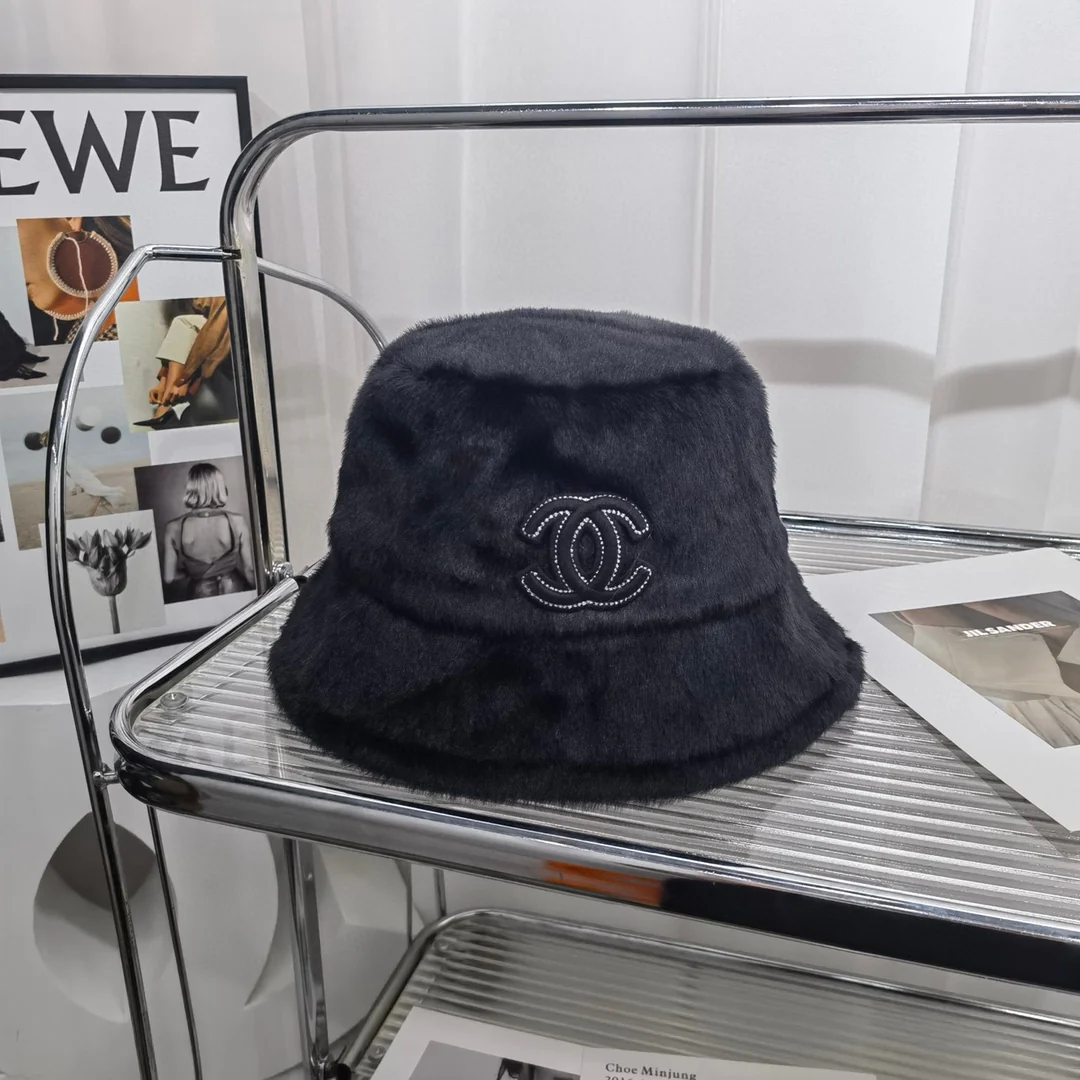 Рыбацкая шляпа Chanel из норки - 1