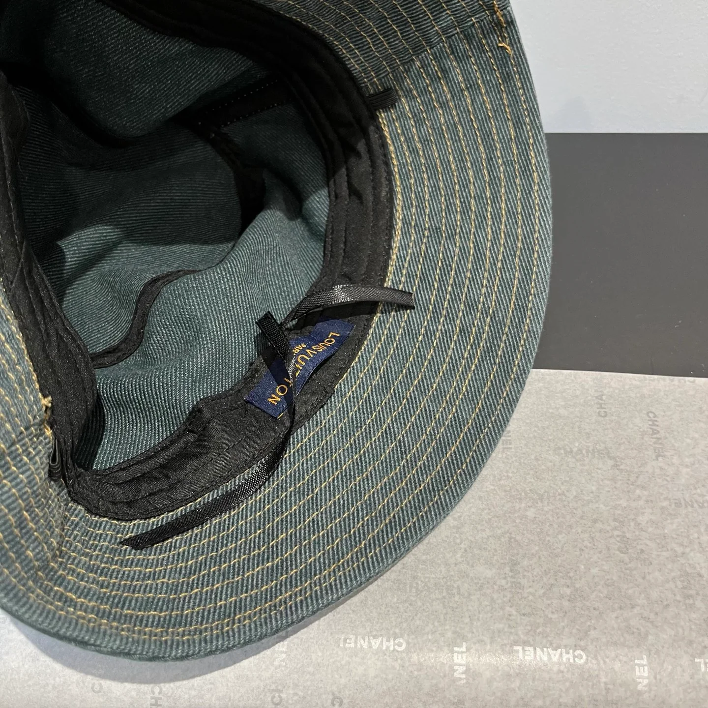 LV - Градиентная рыбацкая шляпа