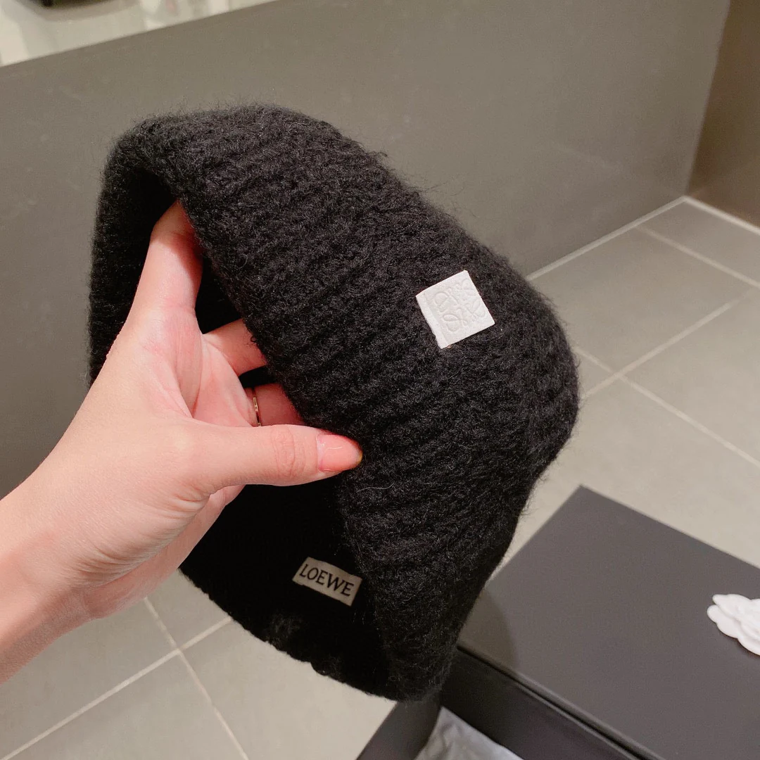 Вязаная шапка Lolwei - черная