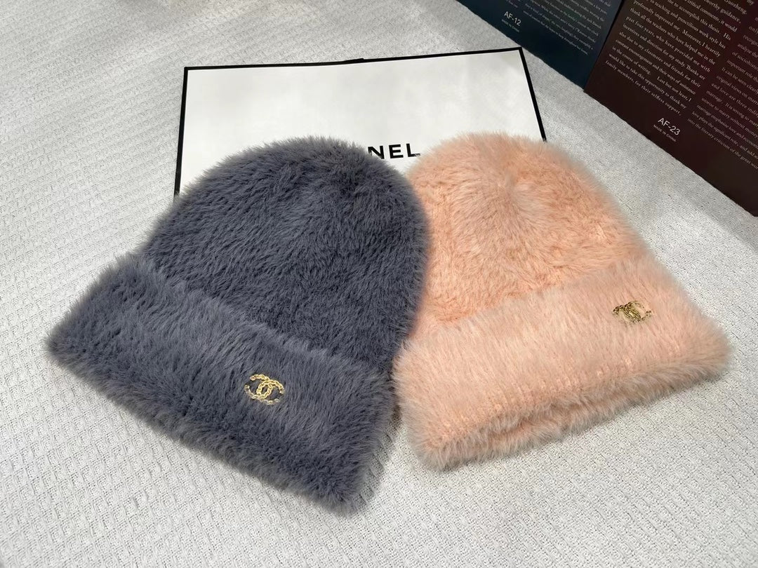 Chanel - Шапка из кроличьего меха