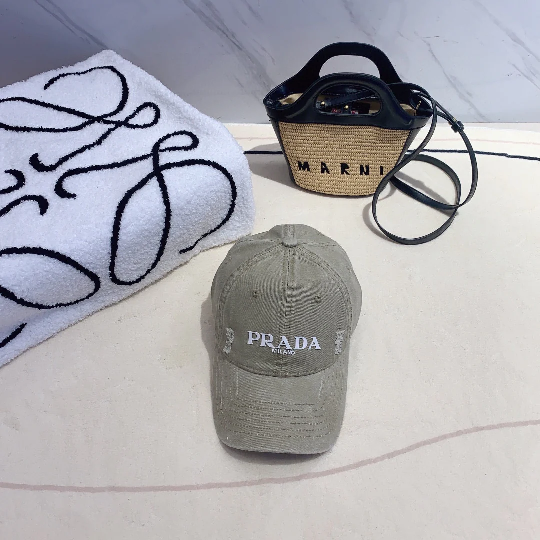 Бейсболка Prada - 1