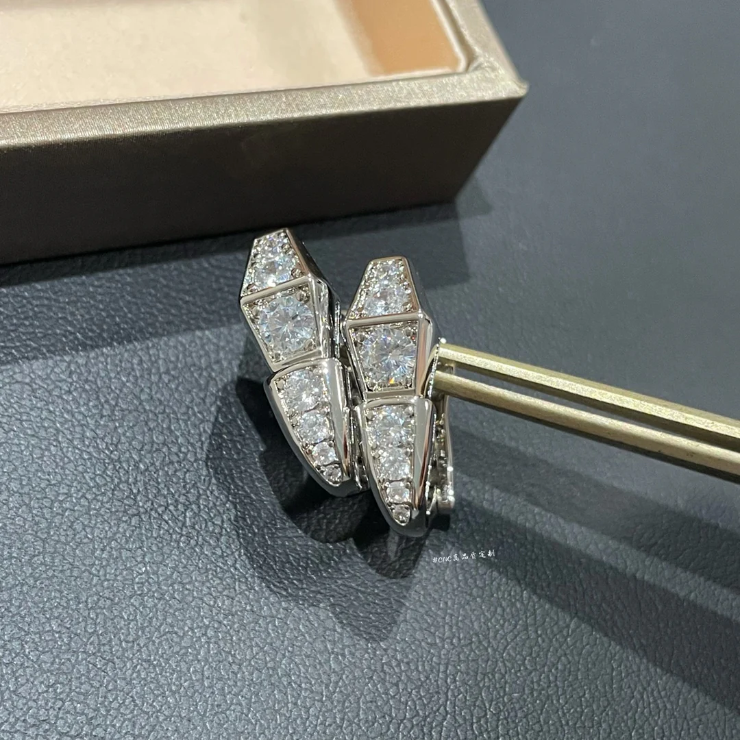 Серьги Bvlgari 016