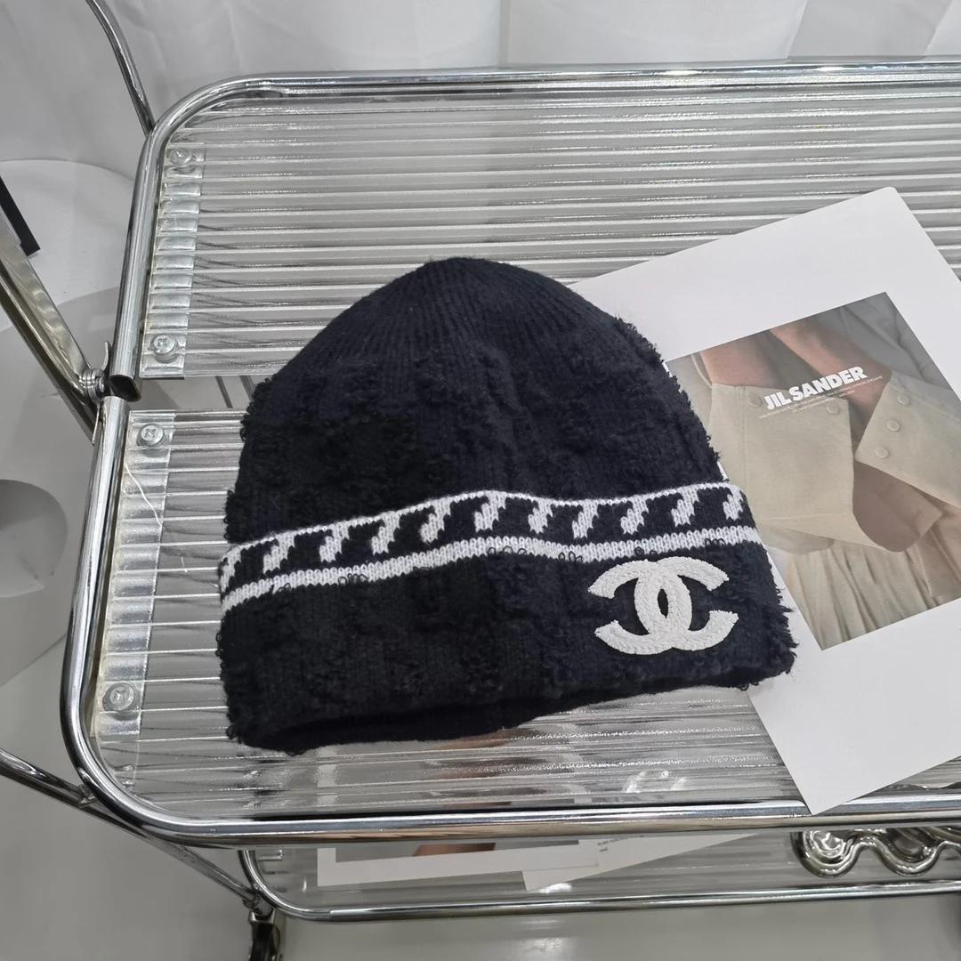 Chanel - Вязаная шапка - 1