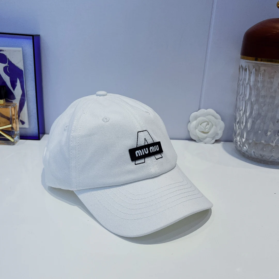 Miu Miu - Новая однотонная бейсболка