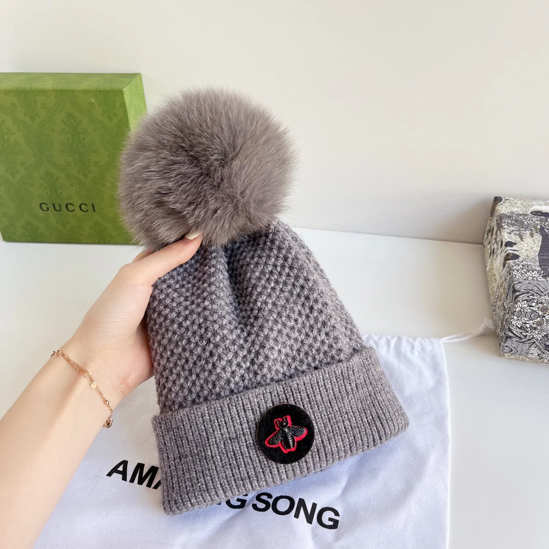 Gucci - Шапка с помпоном в виде лисы