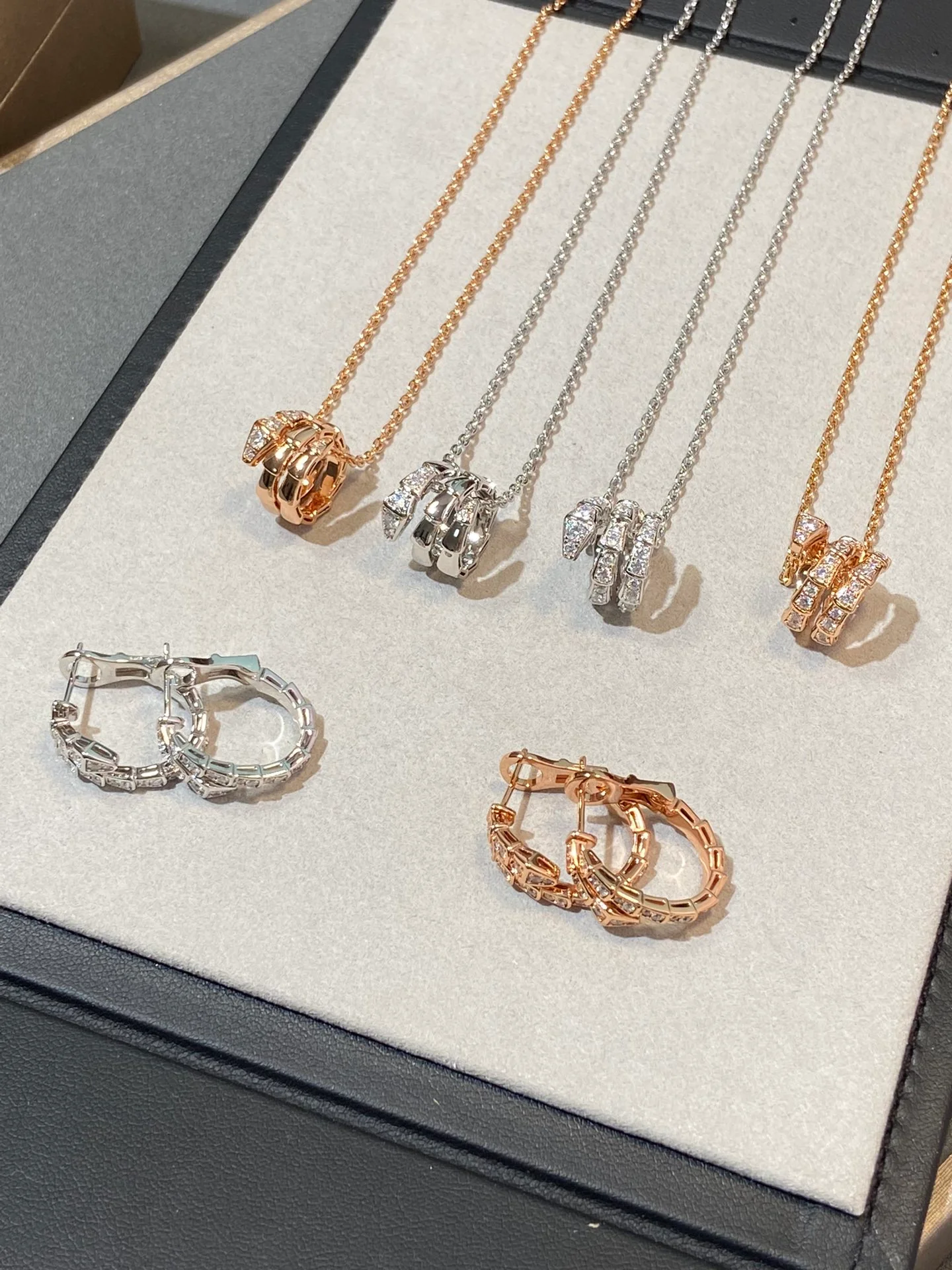 Bvlgari - Колье 093