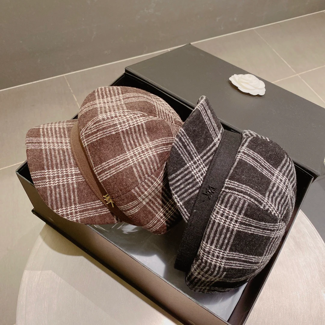 Dior - Военная кепка в клетку с клювом типа ?утиный клюв?