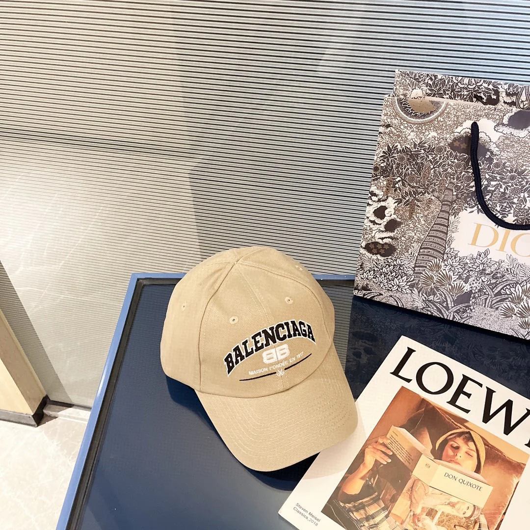 Бейсболка Balenciaga, новинка 2022 года - 2 (аналогичные тем, что продаются в бутиках)