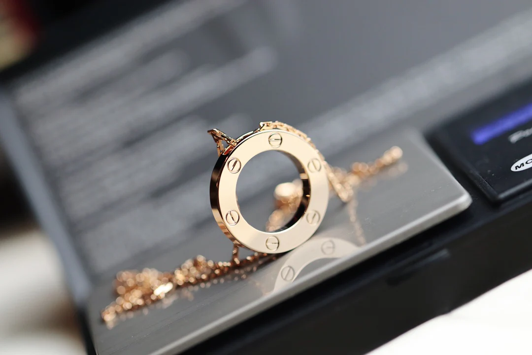 Колье Cartier Love - золото