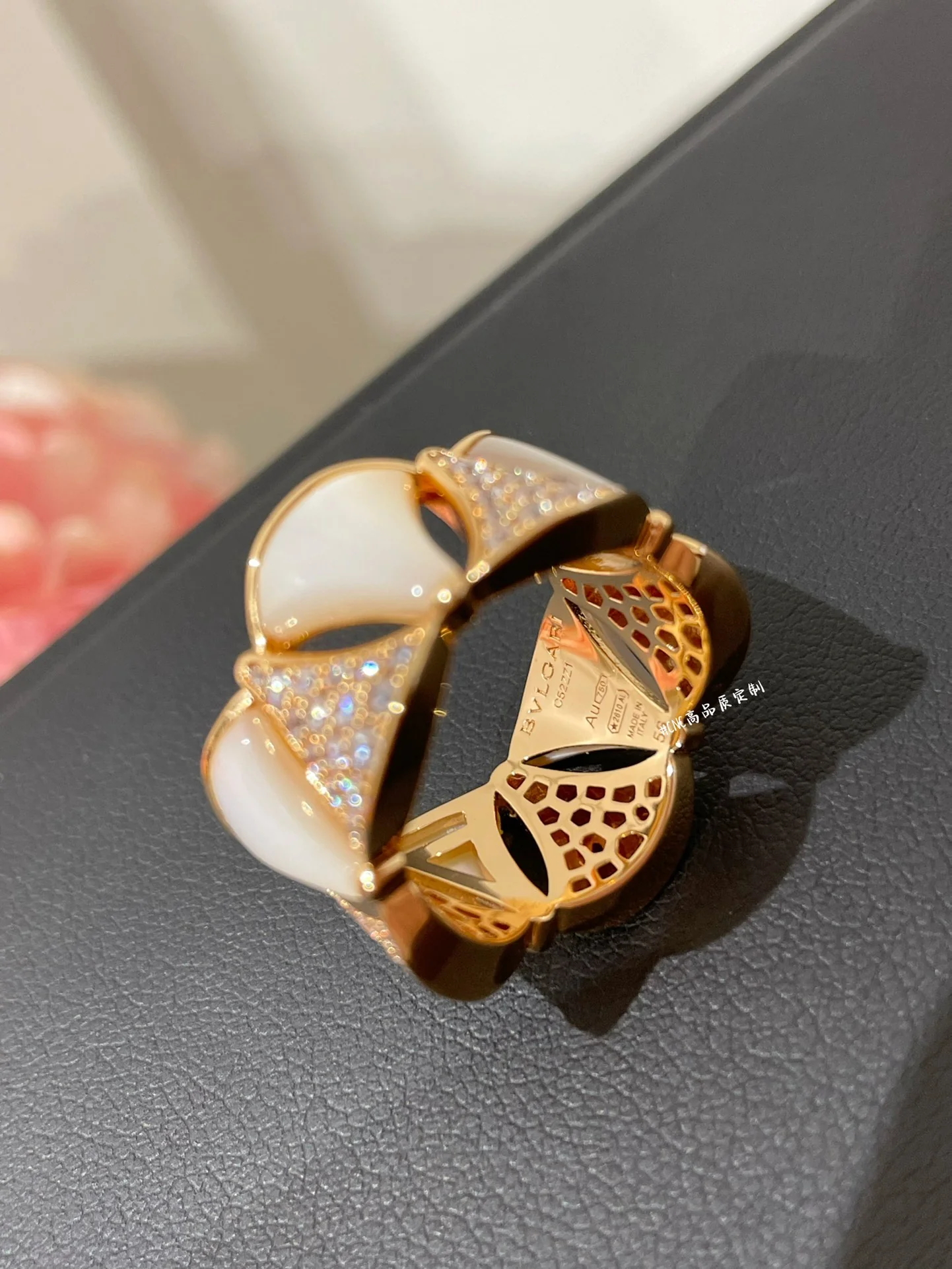 Кольцо Bvlgari 020