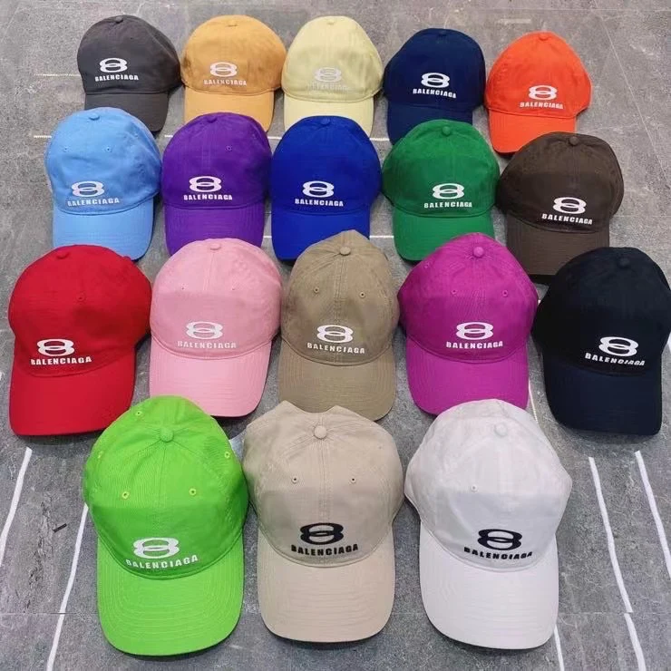 Balenciaga - Яркая всесезонная бейсболка