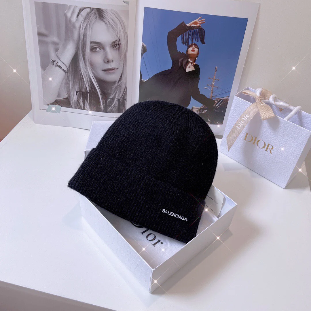 Balenciaga - Шерстяная шапка - Черная