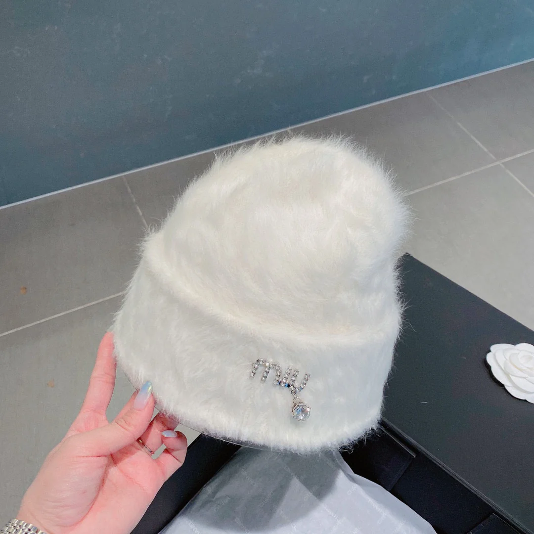 Miu Miu - Шапка из кроличьего меха - Белая