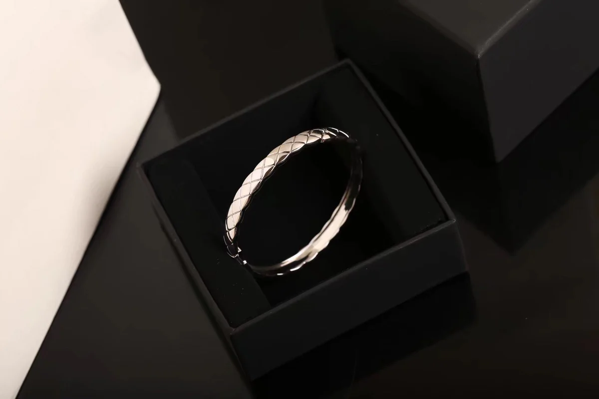 Браслет Chanel 109