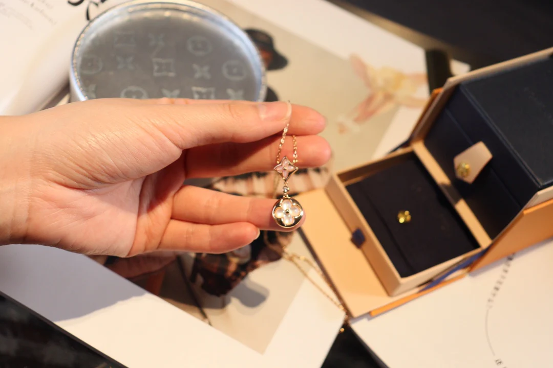 LV-Ожерелье-13