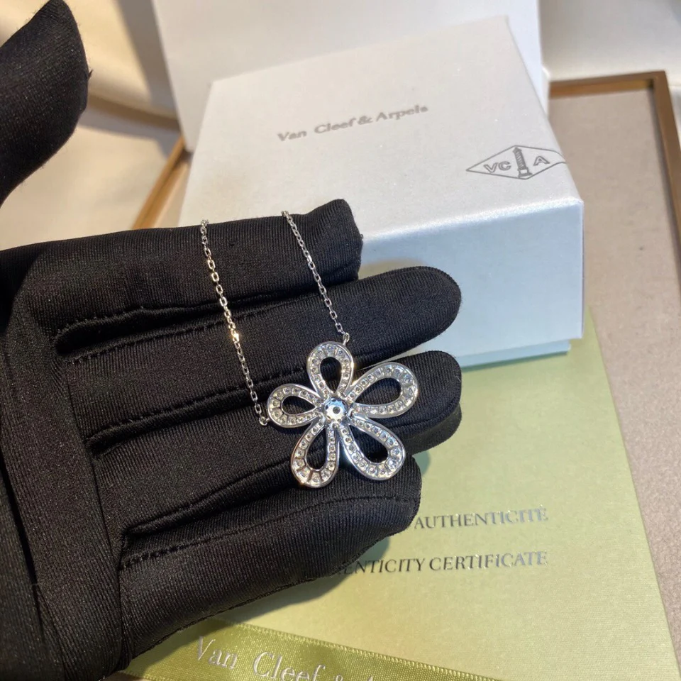 Van Vek - Колье 080