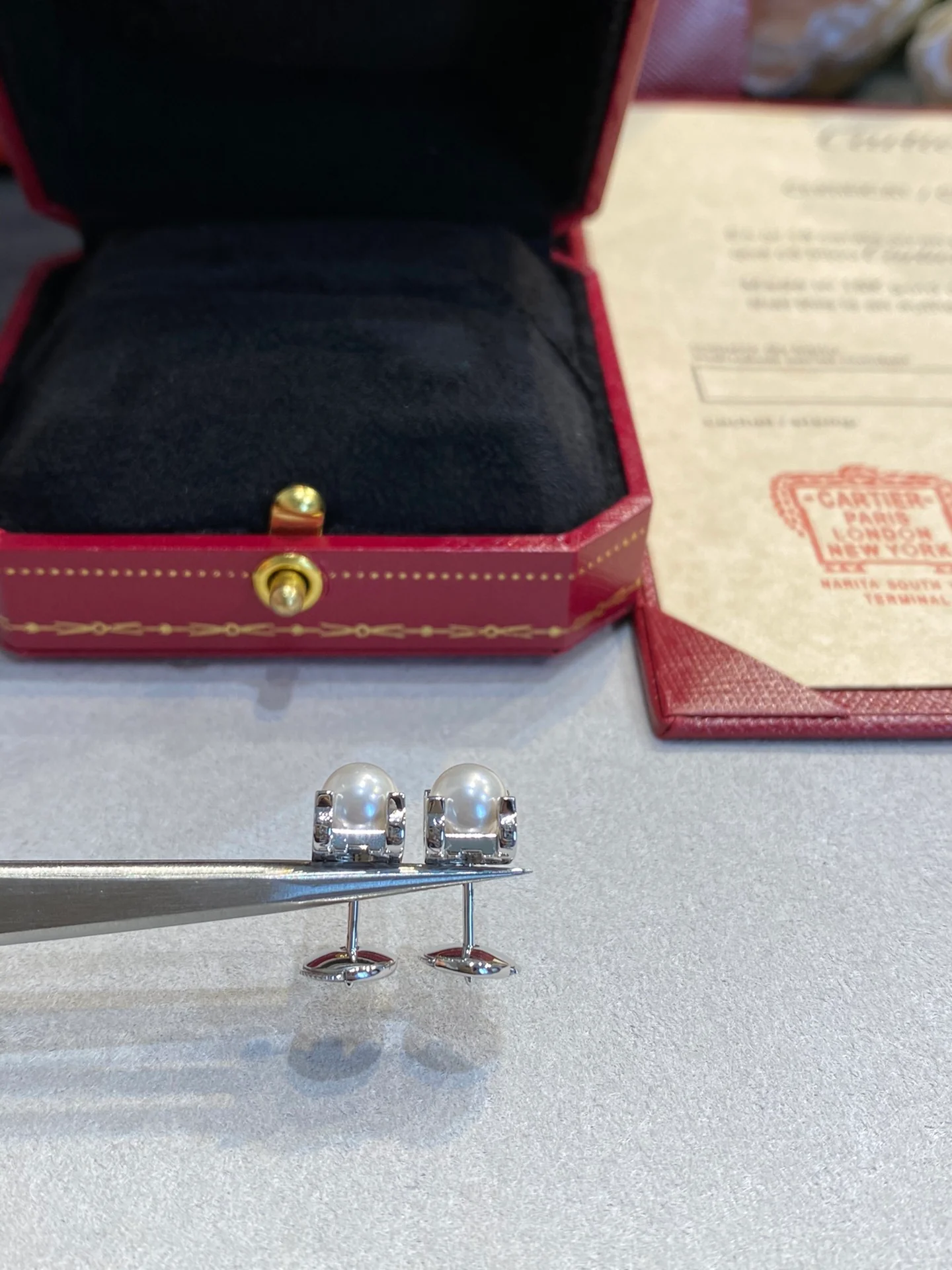 Серьги Cartier 019