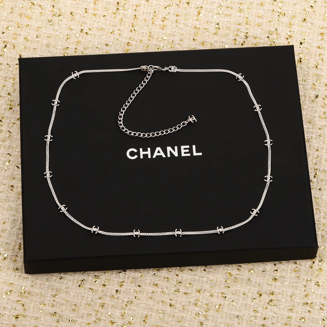 Колье Chanel 606