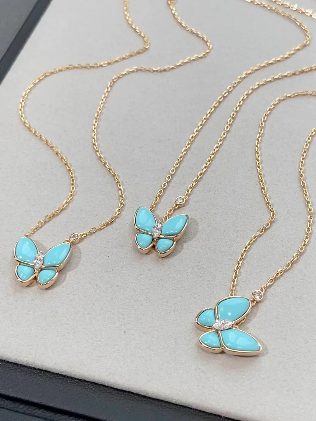 Van Vuitton - Колье 139