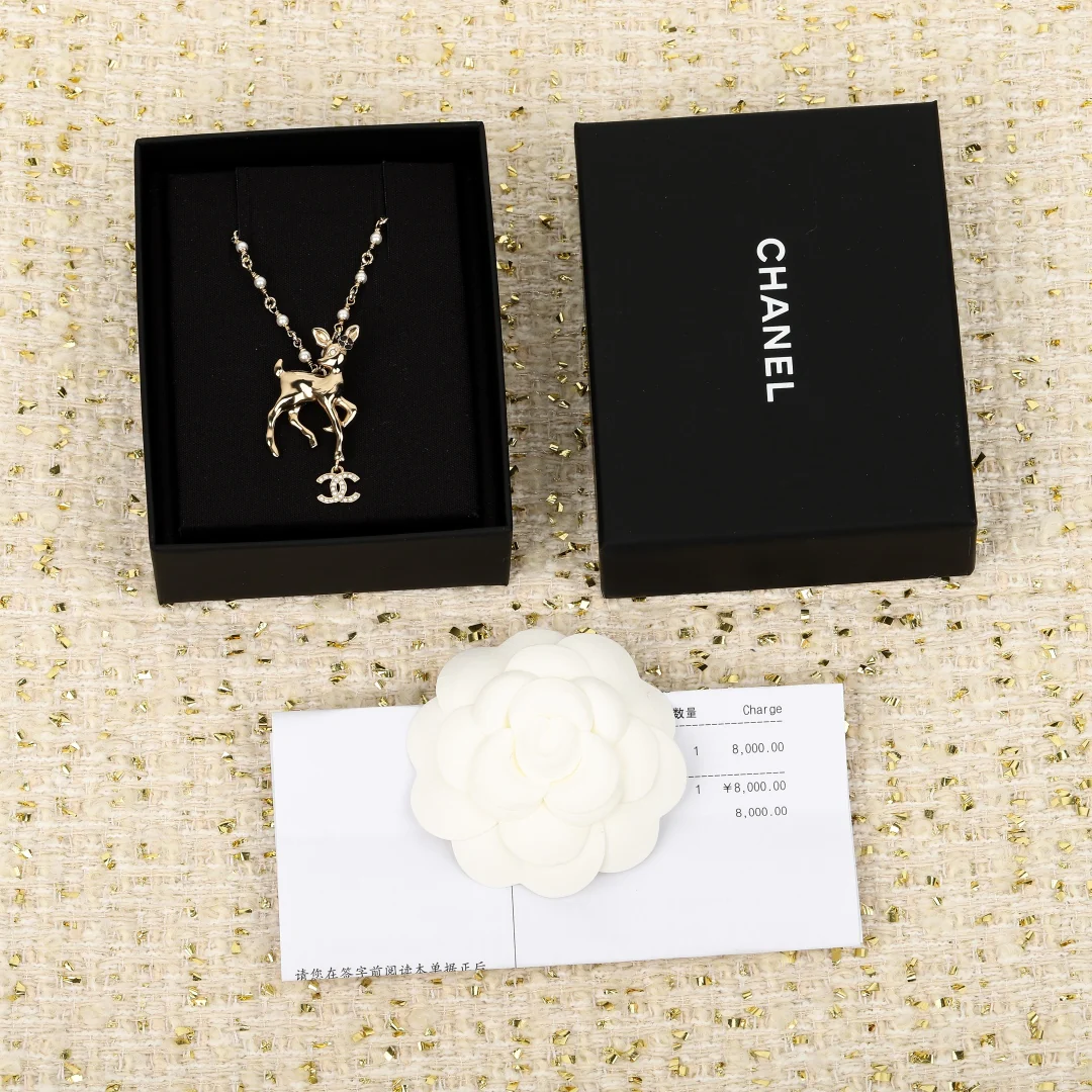 Chanel - 25 пенсов, жемчужное ожерелье 