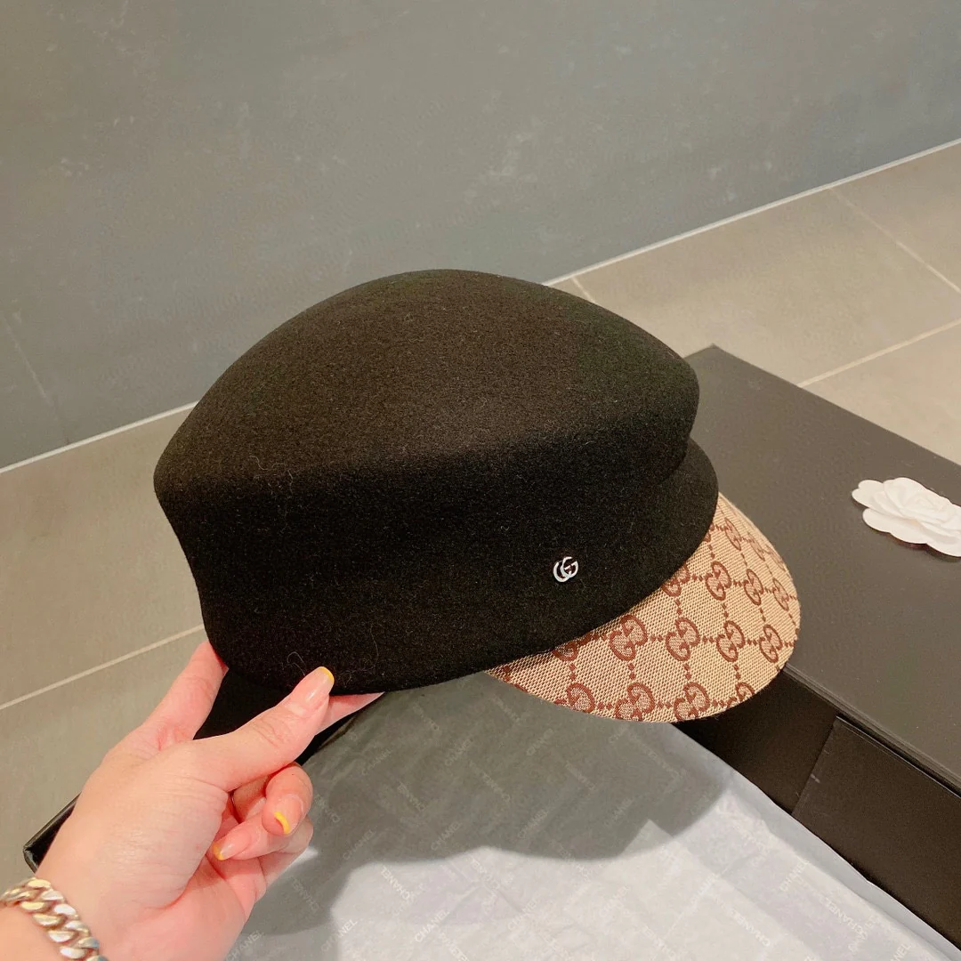 Miu Miu - Черная бейсболка