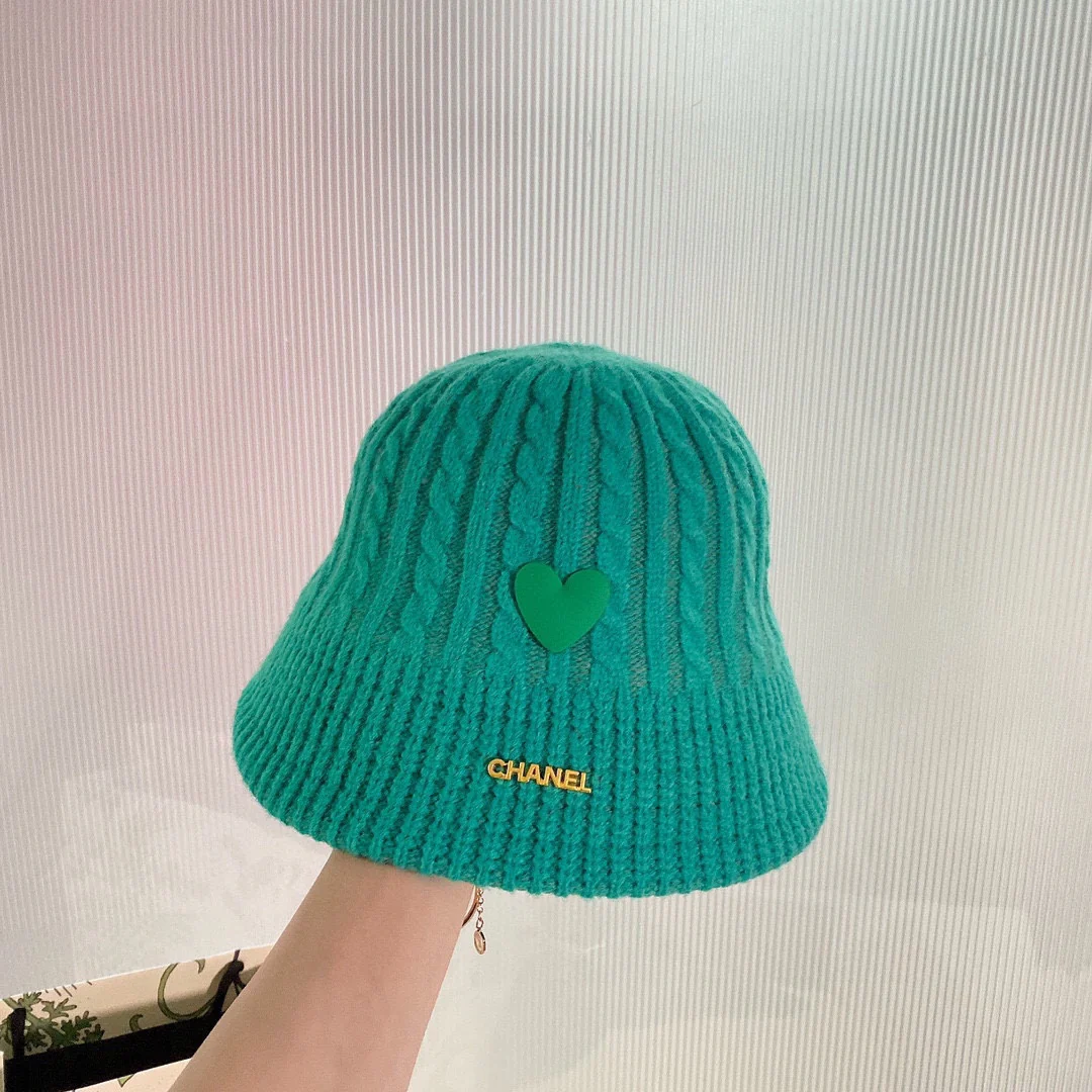 Chanel - Шерстяная вязаная рыбацкая шапка