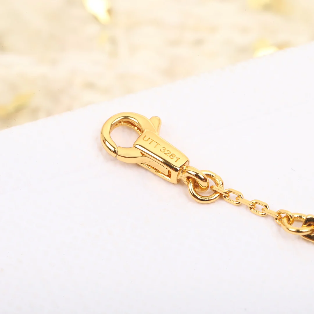 Celine - Колье 049