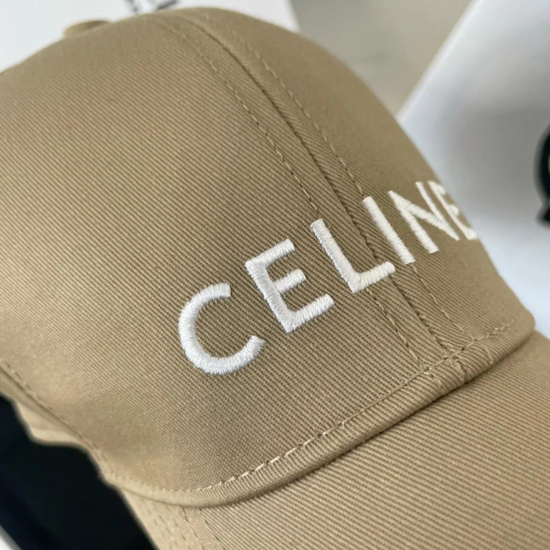 Классическая бейсболка Celine