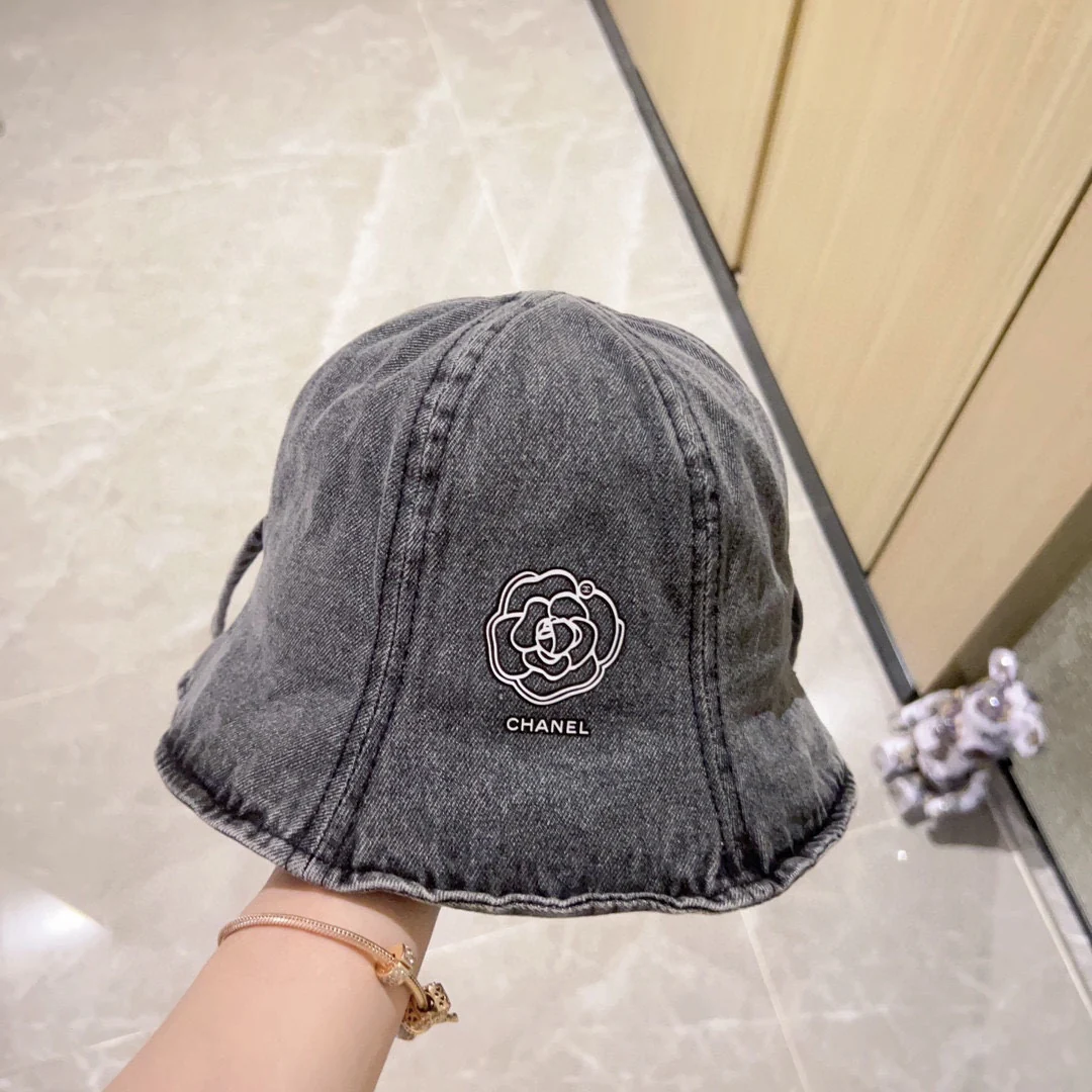 Новинка сезона весна/лето 2023 от Chanel - Ковбойская рыбацкая шляпа - Черная