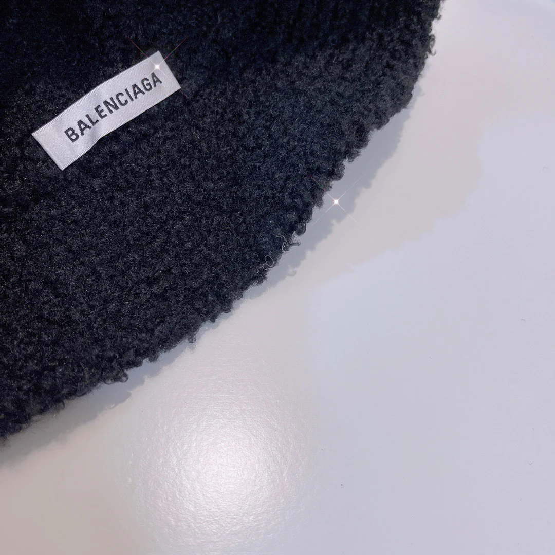 Balenciaga - Двусторонняя рыбацкая шляпа из овчины - Черная