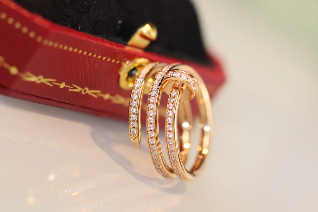 Cartier - Кольцо в виде трехрядного гвоздя - Полностью бриллиантовое