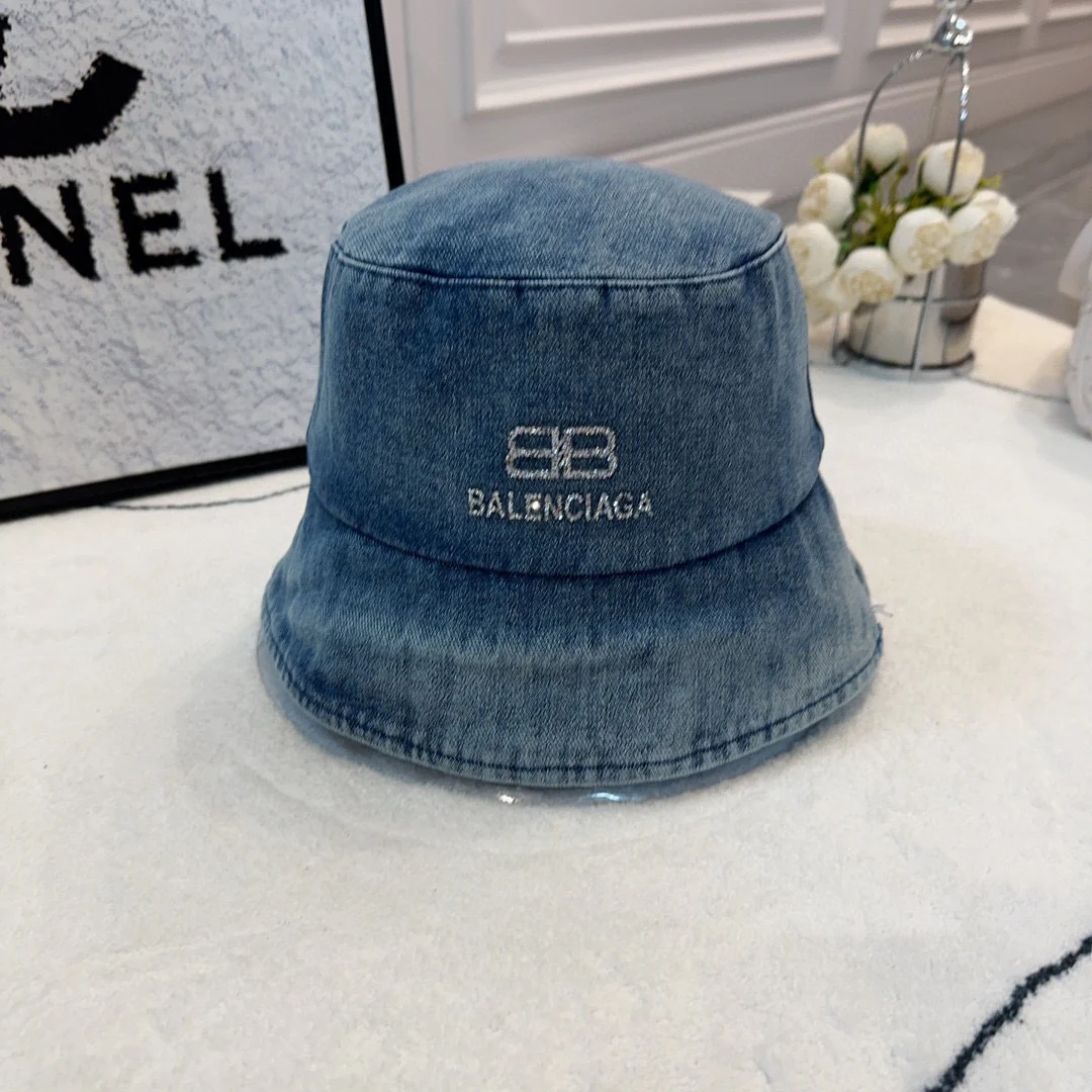 Balenciaga - Ковбойская панама